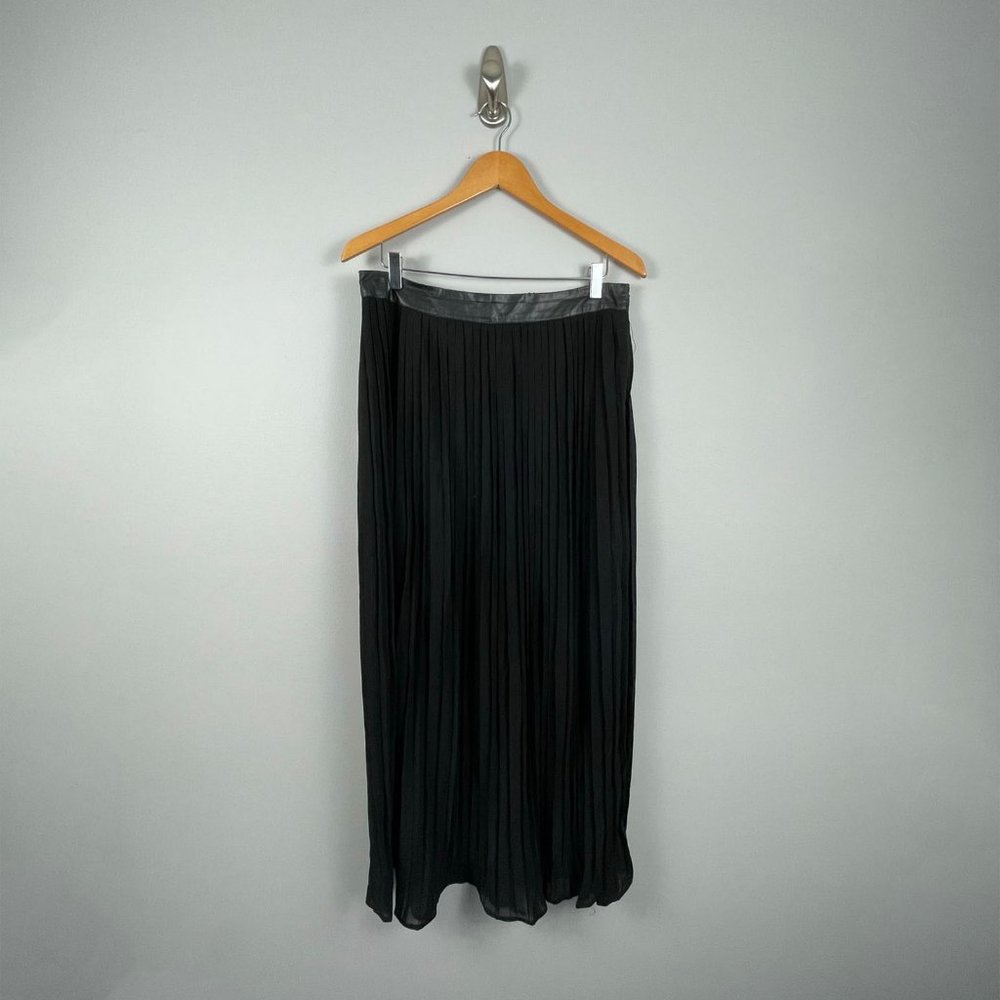 Forever 21 Black Mesh Pleated Maxi Skirt L